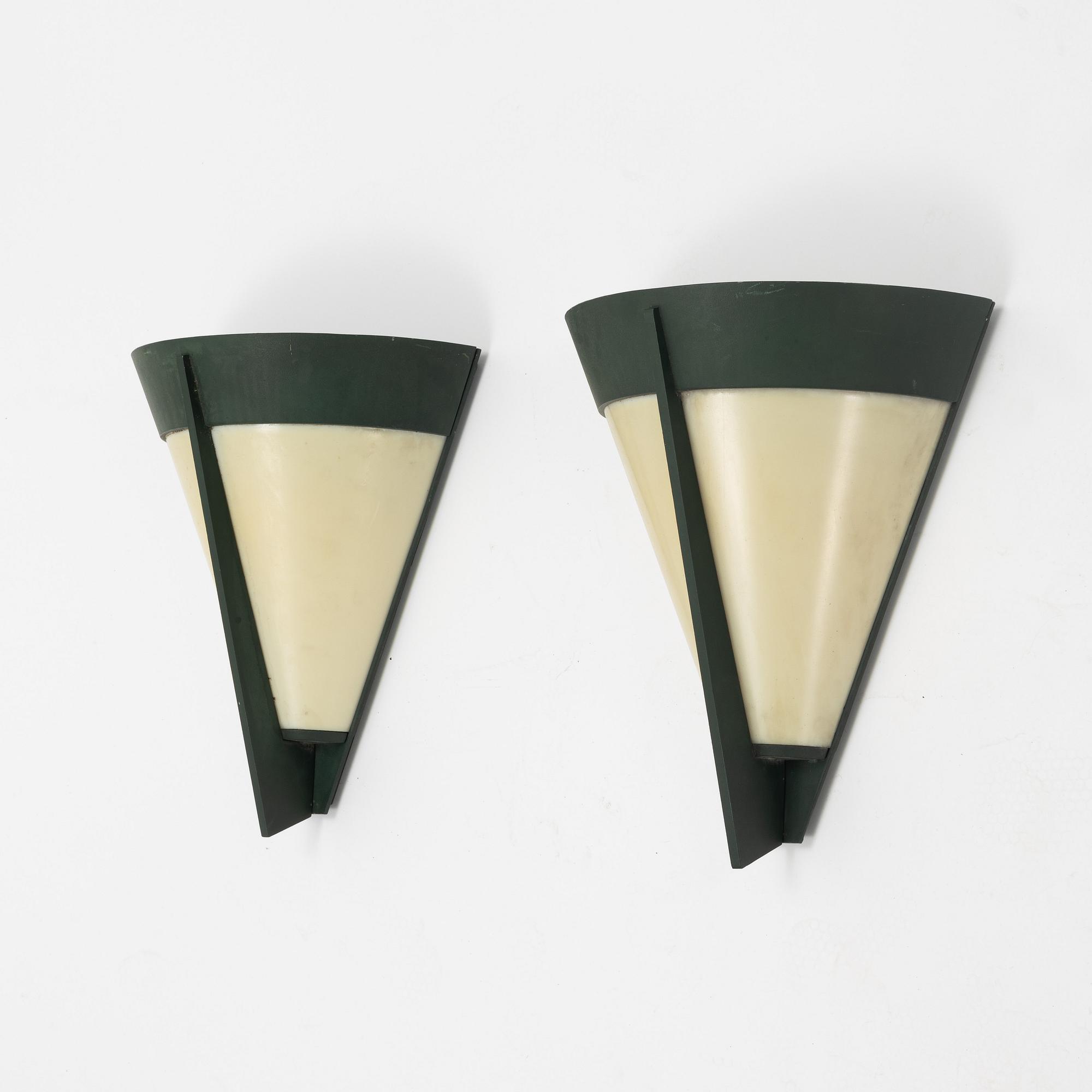 A pair pf wall lamps, second half of the 20th century.