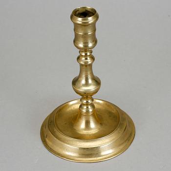 LJUSSTAKE, mässing, barock, 1700-talets första hälft.