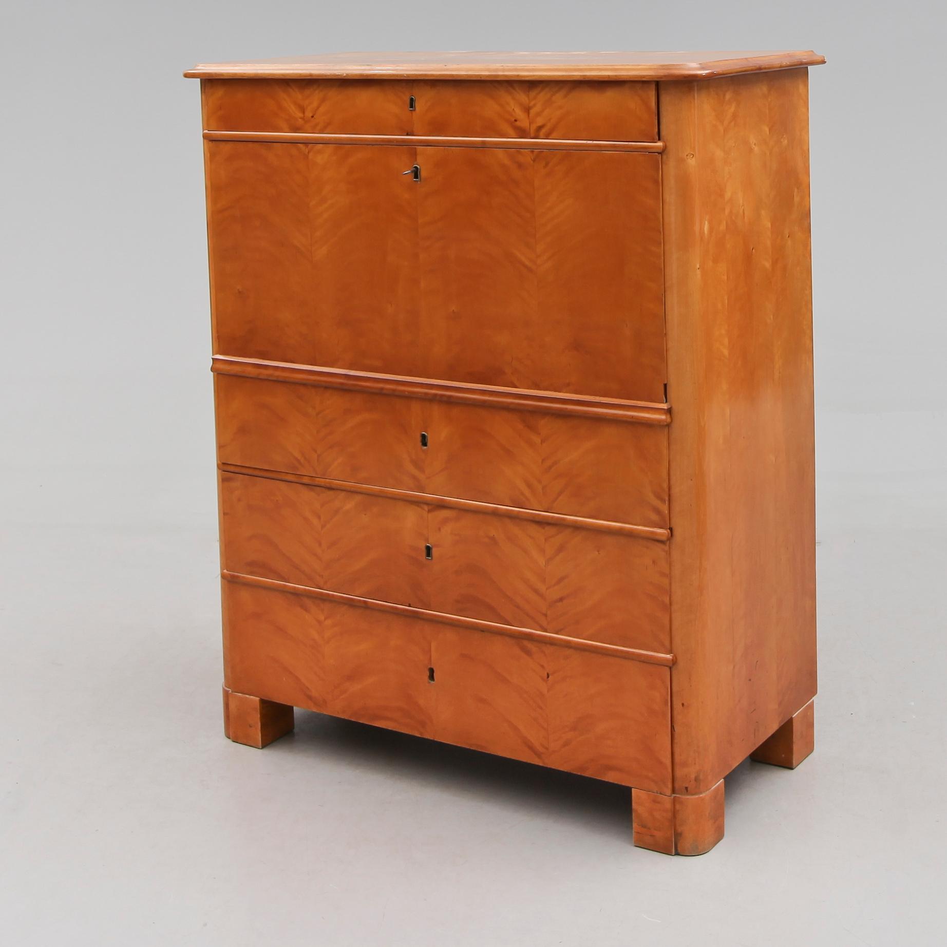 CHIFFONJÉ, 1800-talets andra hälft.