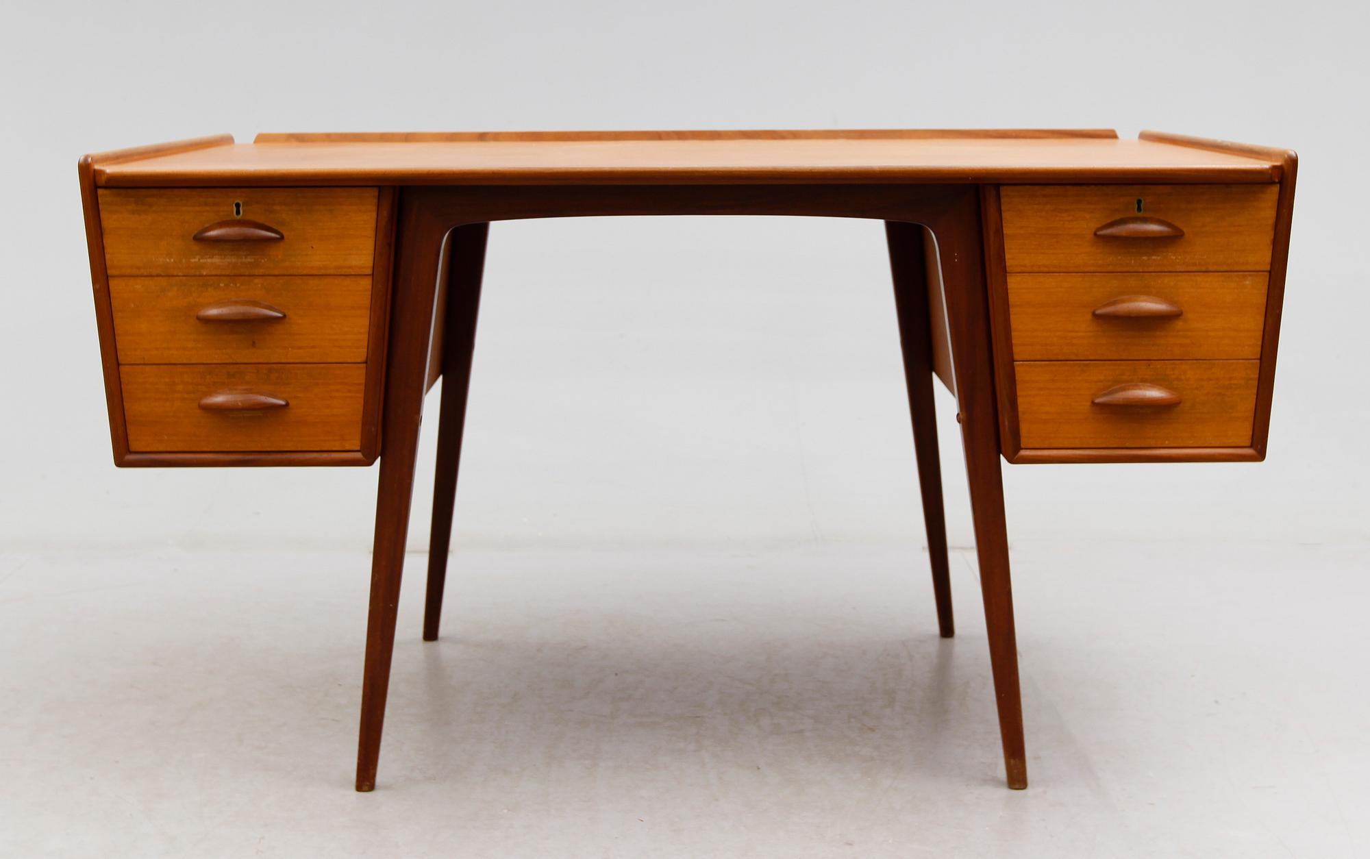 SKRIVBORD, "Pl. Uddebo", Svante Skogh, AB Möbelfabriken Balder, Vaggeryd, 1950-tal.