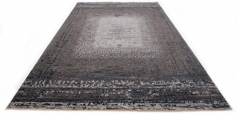 Matta, Agra, Moder Design, ca 365 x 270 cm.