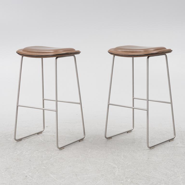 Jasper Morrison, bar stools, a pair of "Hi-Pad", Cappellini.