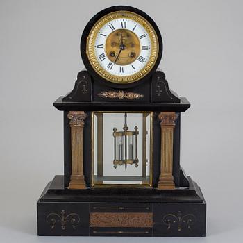 BORDSPENDYL, Japy Freres & Cie, Paris, sent 1800-tal.