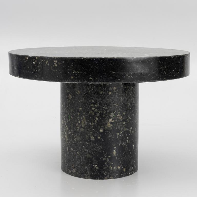 Gustaf Westman, matbord, "Linn Innovation Table", Swedish Stockings, 2025.