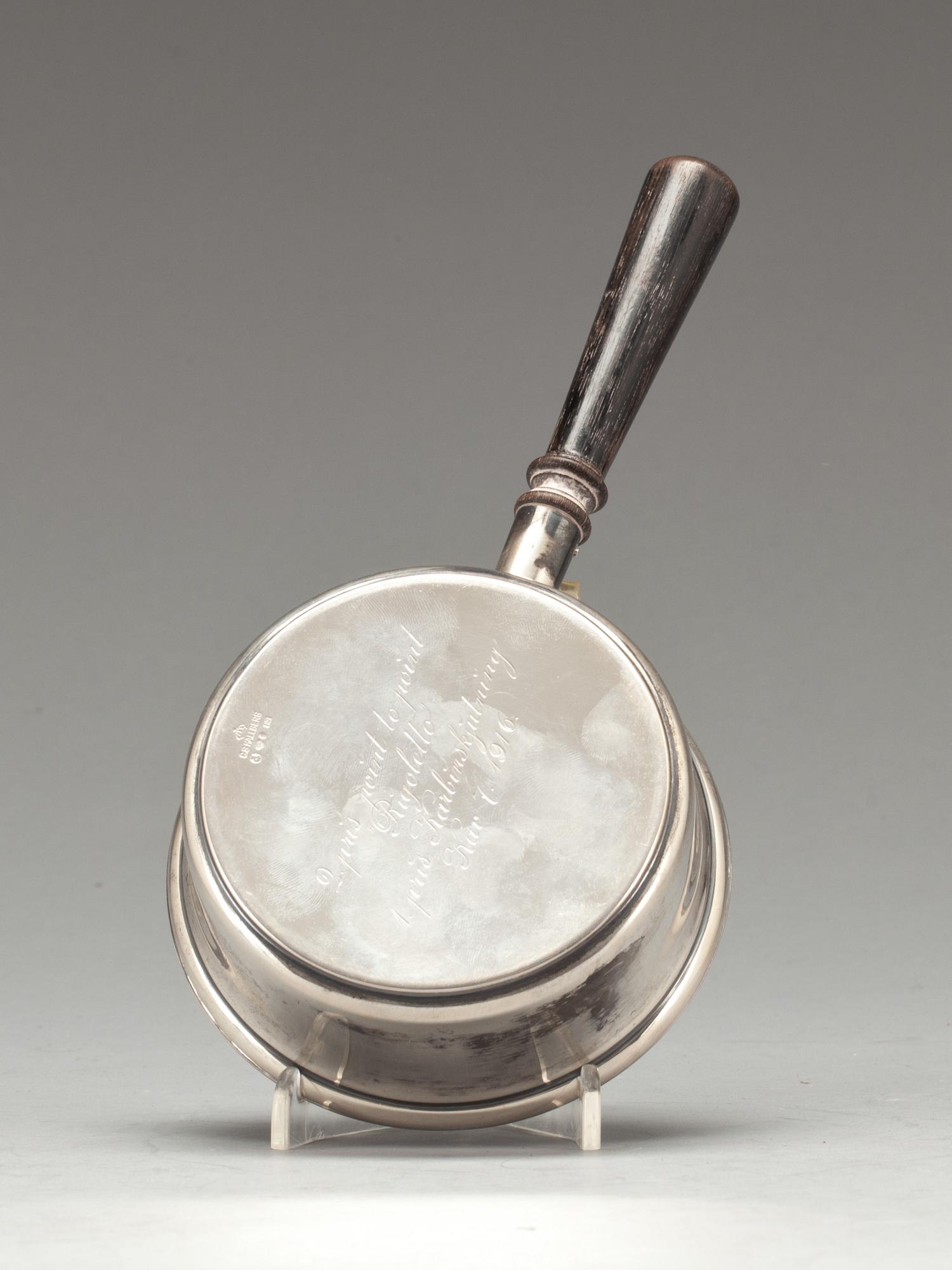 KAROTT MED LOCK, silver CG Hallberg, Stockholm, 1917. Vikt ca 240 g.