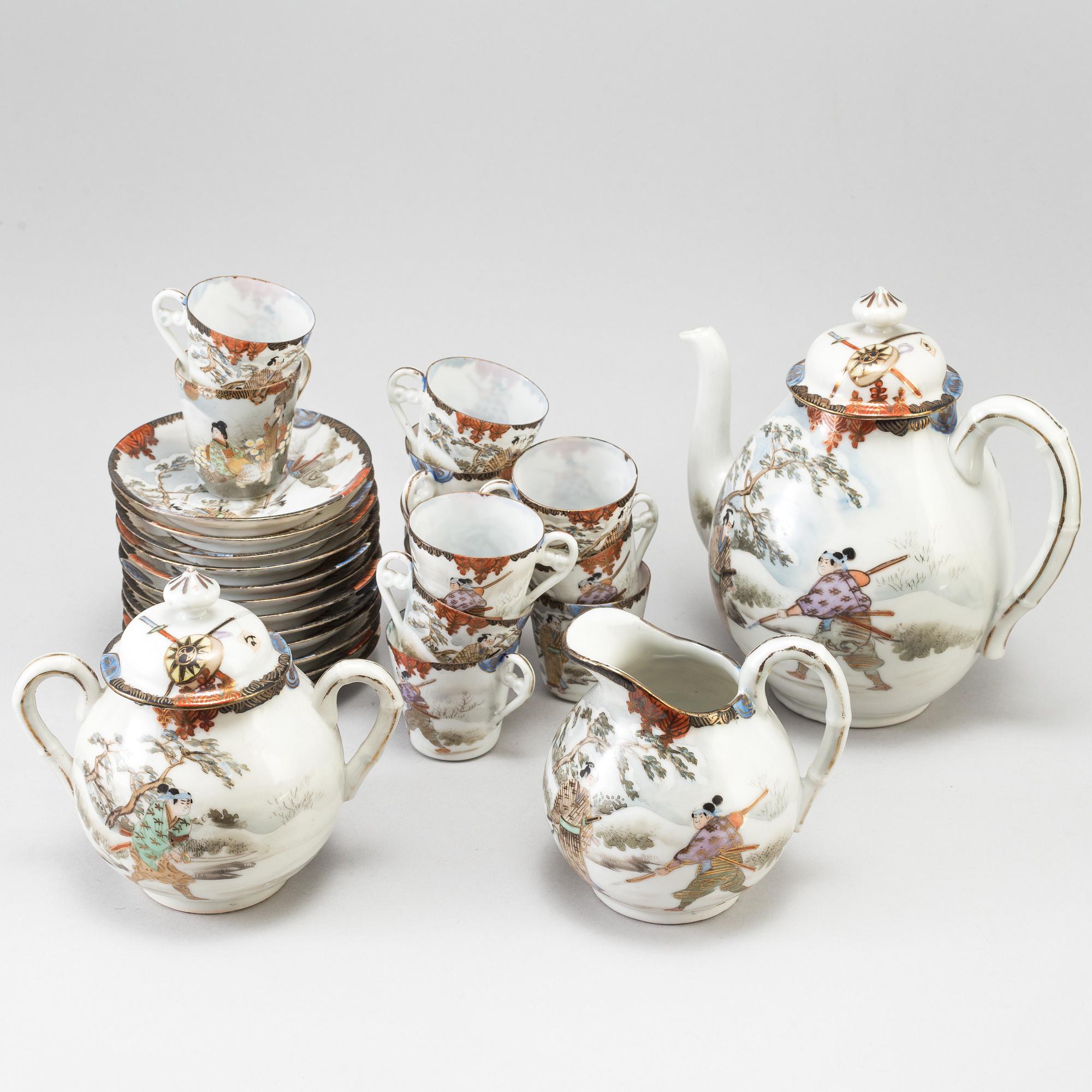 KAFFESERVIS, 15 delar, porslin, Japan, 1900-talets första hälft.