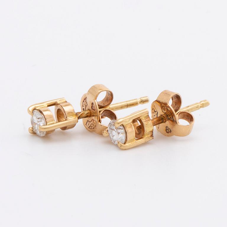 EARRINGS 18K gold w 2 brilliant-cut diamonds approx 0,30 ct in total.