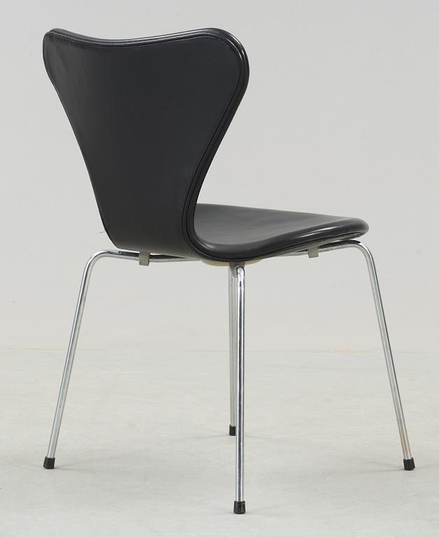 STOL, "Sjuan", Arne Jacobsen, Fritz Hansen 1973.