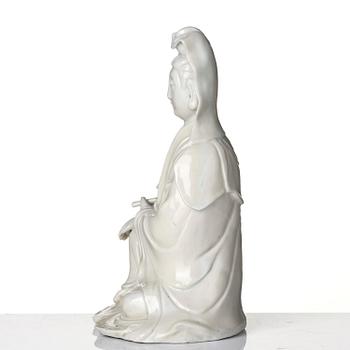 A blanc de chine figure of Guanyin, Qing dynasty, 18th century.
