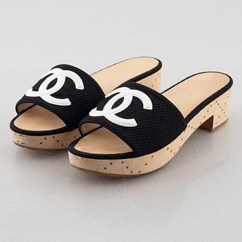 Chanel, sandals, size 41 1/2.