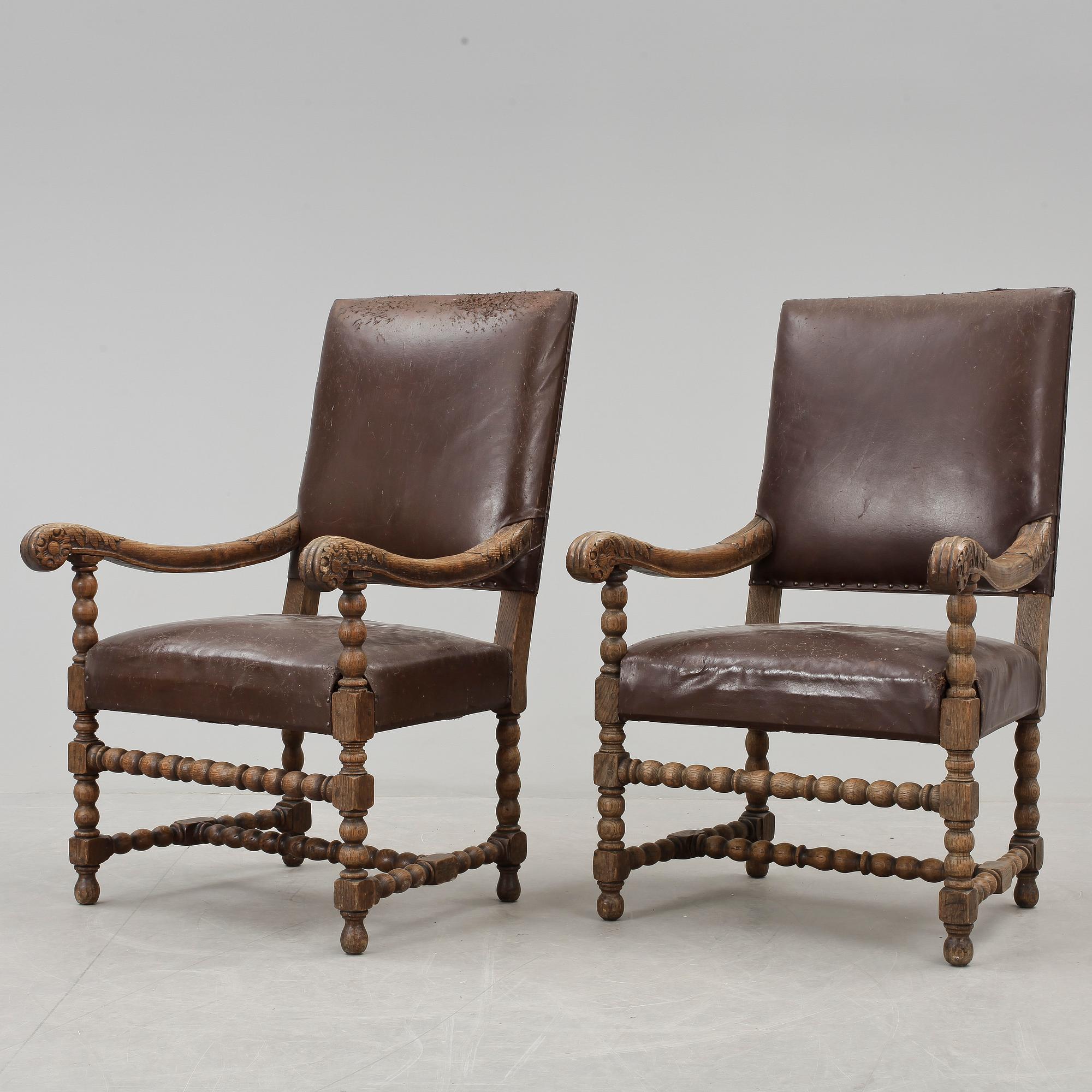 KARMSTOLAR, ett par, barockstil, 1800-talets andra hälft.