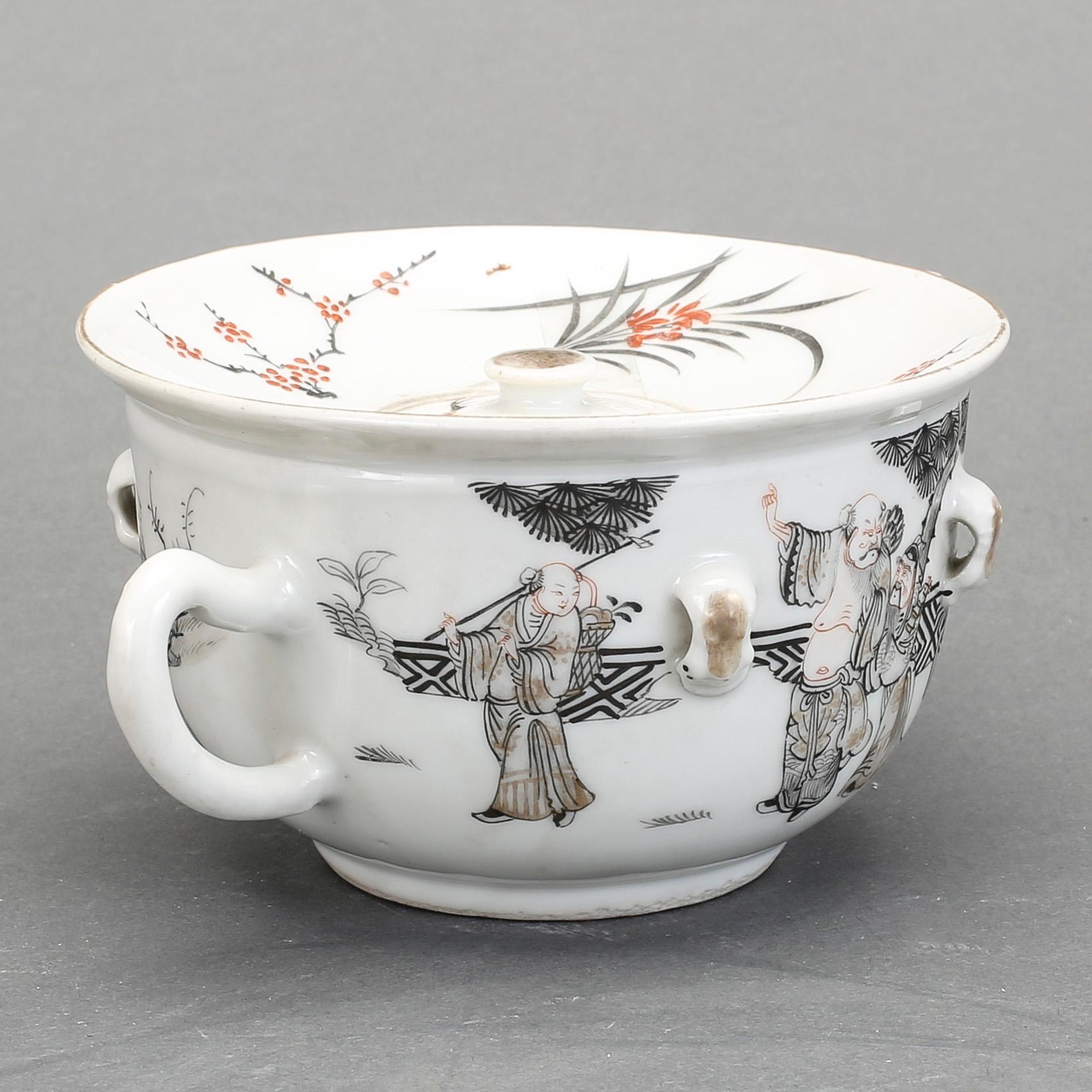 TEKANNA, Kina, porslin, 1800-tal.