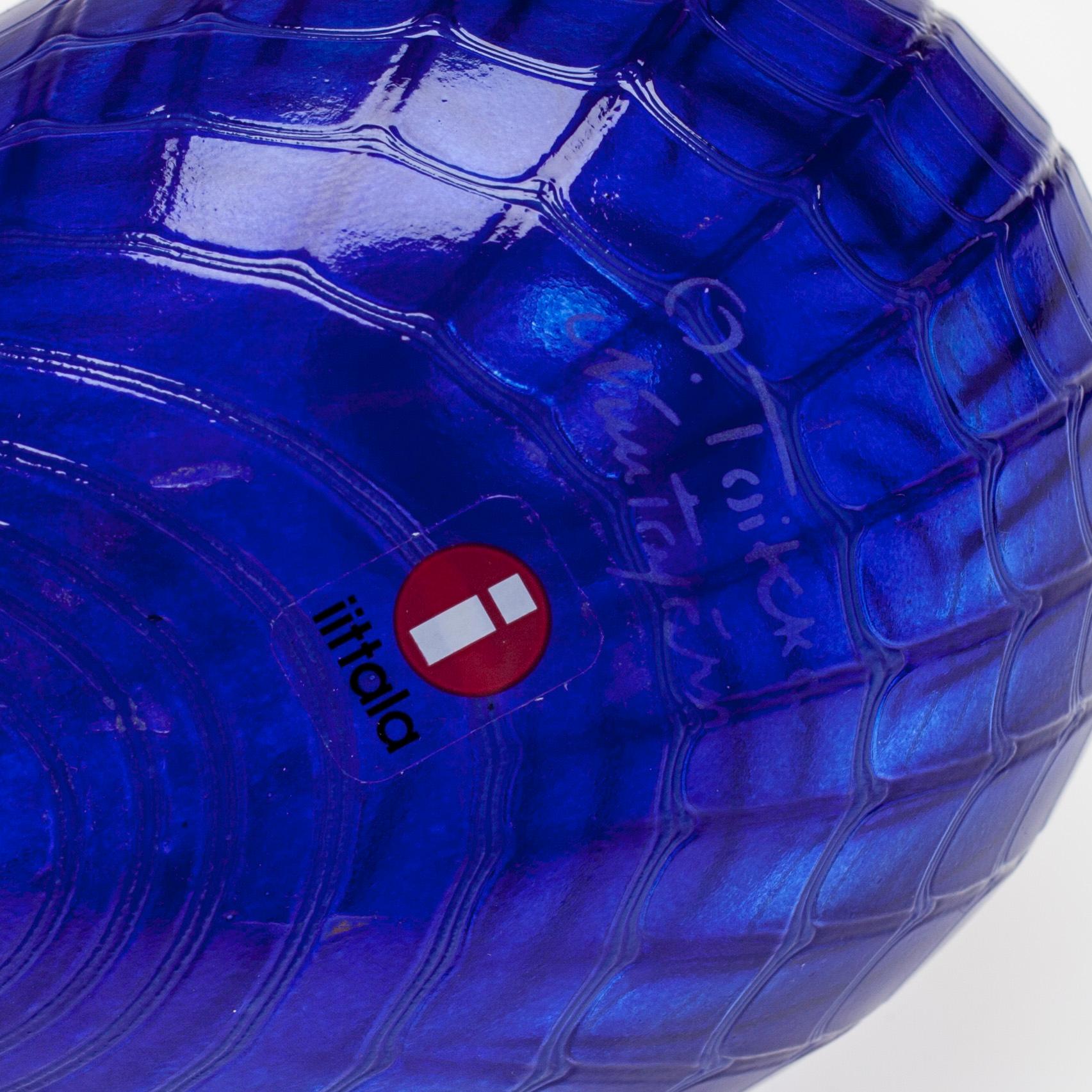 FIGURIN, glas, signerad O. Toikka Nuutajärvi.
