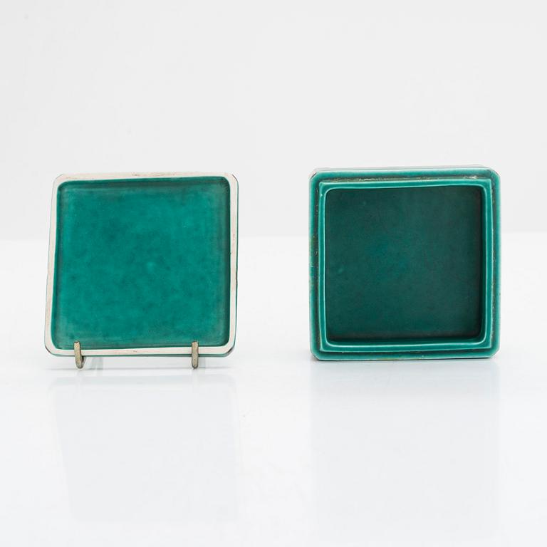 Wilhelm Kåge, skålfat samt ask med lock, "Argenta", Gustavsberg.