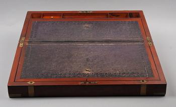 SKRIVSCHATULL, mahogny, England, 1858.