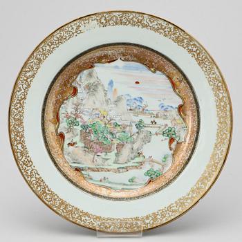 TALLRIK, porslin, Kina, Qing dynastin, Qianlong (1735-96).