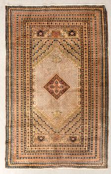 Matta, Täbris old ca 174x121 cm.