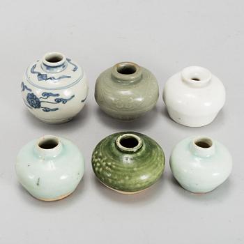 A group of six Southeast asian ceramic jars, 19th/20th century.