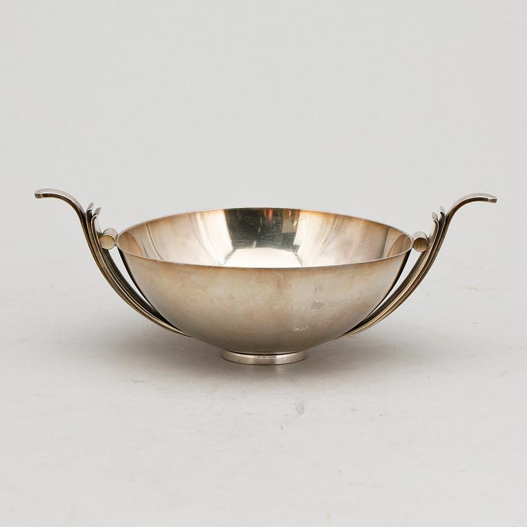 SKÅL, silver, Atelier Borgila Stockholm 1940. Vikt ca 190 gram.