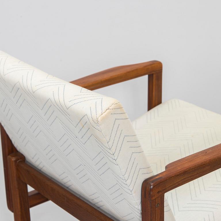 Aulis Leinonen, a pair of 1960s armchairs, model 1416, for Asko.