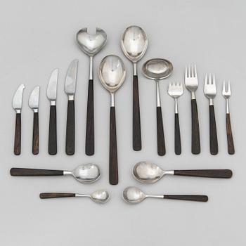 Bertel Gardberg, A 103-piece set of 'Lion de Luxe' cutlery, Hackman / Sorsakoski, Finland.