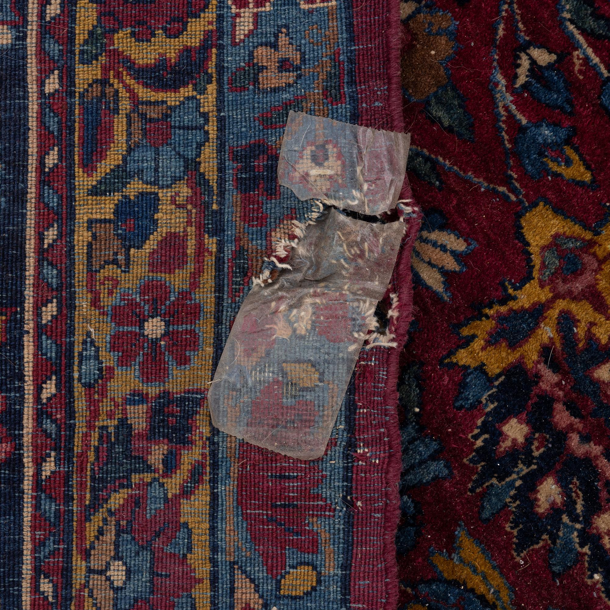 A semi-antique Yazd carpet, ca 450 x 300 cm.