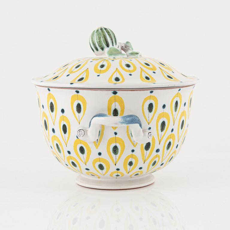 Stig Lindberg, a tureen with cover, Gustavsbergs studio.