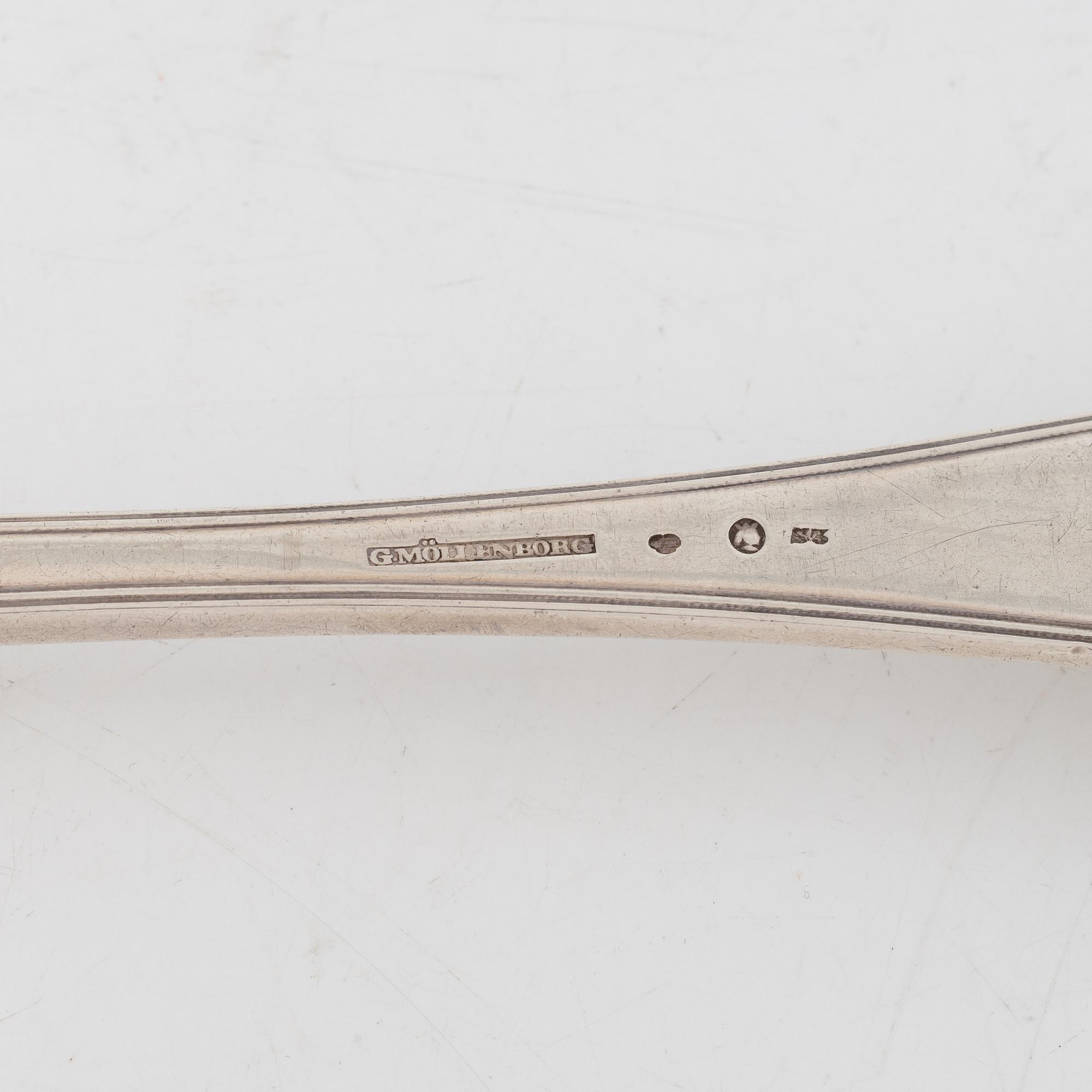 Gustaf Möllenborg, ragusked, silver, modell "Gammal Fransk", Stockholm 1824.