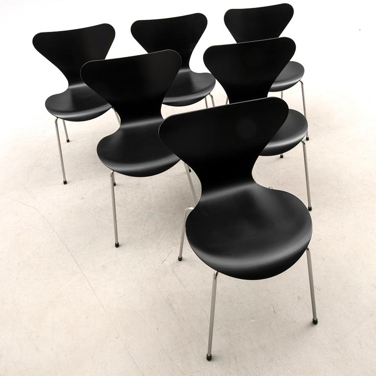 Arne Jacobsen, stolar 6 st "Sjuan" för Fritz Hansen Danmark 2010.