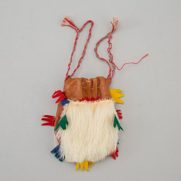 Eight Sami items, including John Nilsson, Araksuolo.