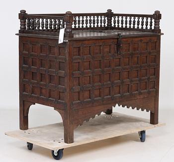 SKÅP, delvis 1700-tal.