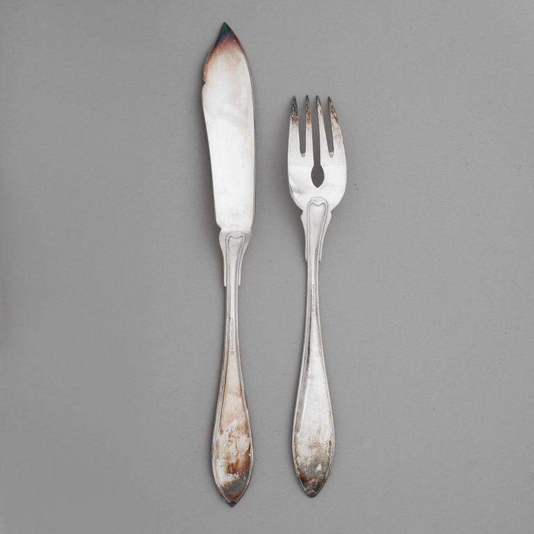 FISKBESTICK, 24 delar, nysilver, "Spetsig svensk", tidigt 1900-tal.