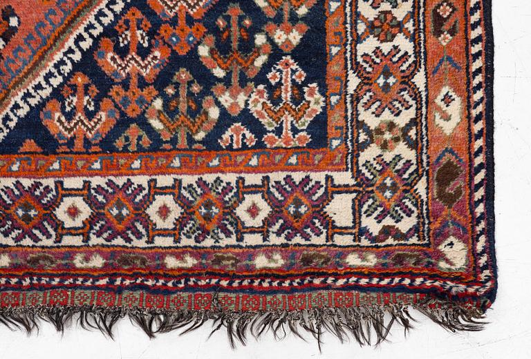 Carpet, Kashgai, approx. 257 x 156 cm.