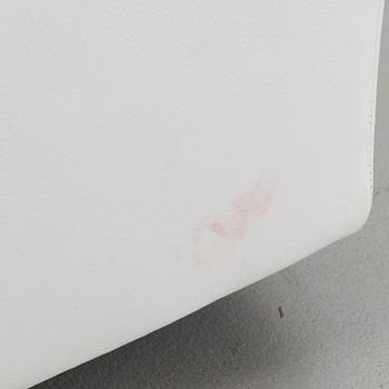 ALBAN-SÉBASTIEN GILLES, keinutuoli ja rahi, "Neo", Ligne Roset, Ranska 2000-luku.