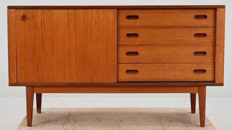 SIDBOARD, teak, 1950/60-tal.