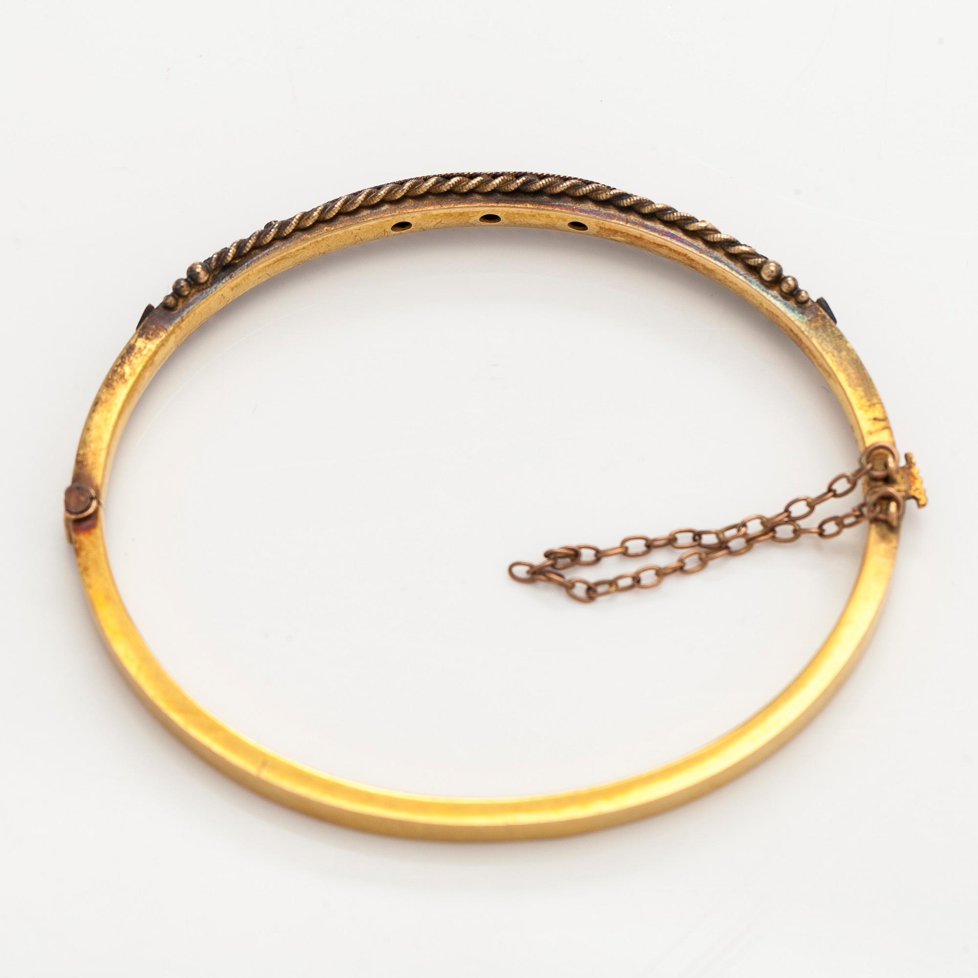 Bracelet, 8/8 cut diamonds, 15K gold, late 19th century.