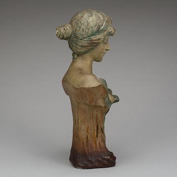 SKULPTUR, jugend, 1900-talets början.