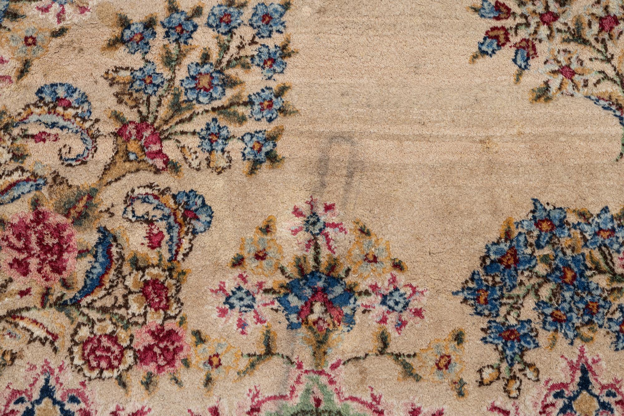 Carpet, Kriman, approx. 370 x 215 cm.