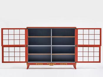 Carl Malmsten, a Swedish Grace showcase cabinet, cabinetmaker Albin Johansson, Stockholm, for Villa Kvikkjokk, 1928.
