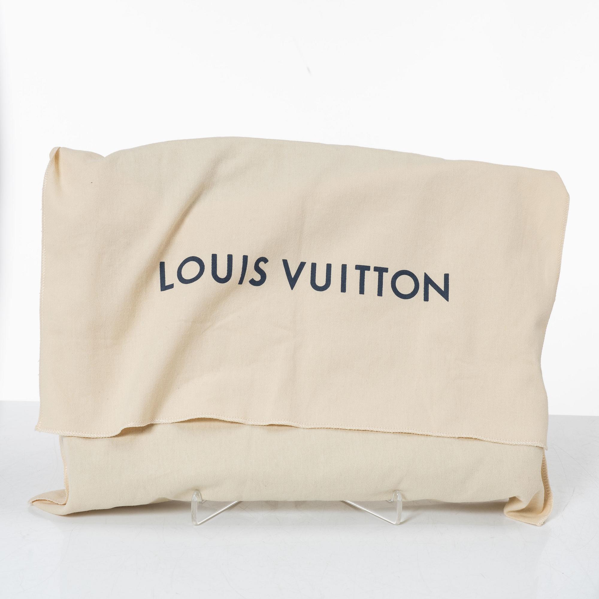 Louis Vuitton, "Travel Document Holder PM", 2018.