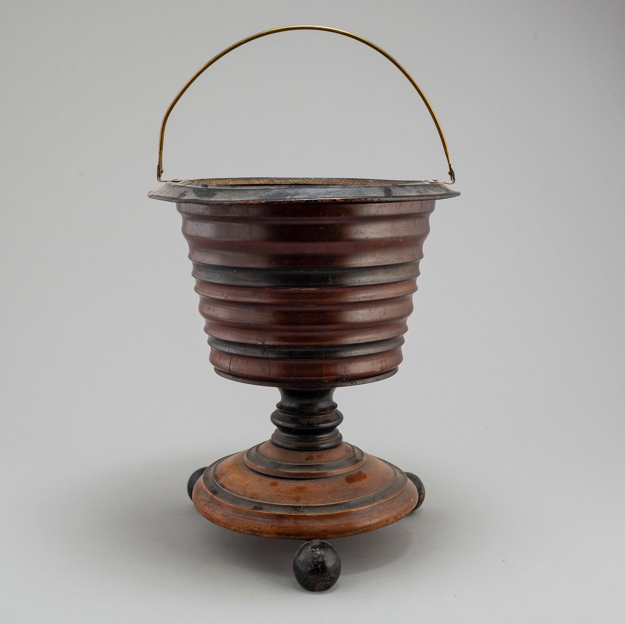 ICE BUCKET, 19th century.