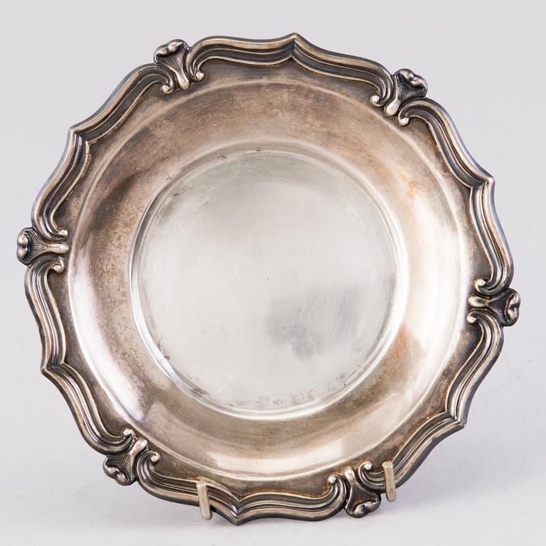 A RUSSIAN SILVER AND GLASS BUTTER DISH, Carl Gustav Ekqvist, Saint Petersburg, 1850s.