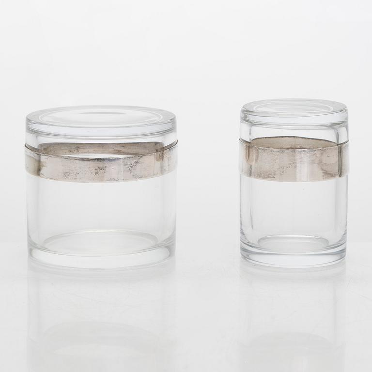 Saara Hopea, rasioita, 2 kpl, malli SH 126, signeerattu S. Hopea Nuutajärvi Notsjö -55 ja -57. Suunniteltu 1955.