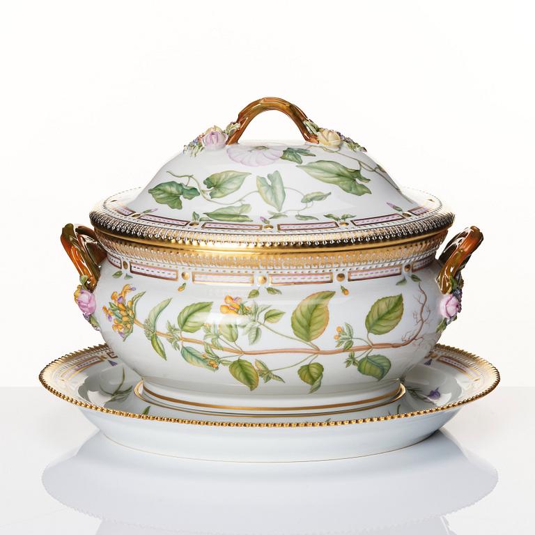 A Royal Copenhagen 'Flora Danica' tureen with cover and stand, 20th Century.