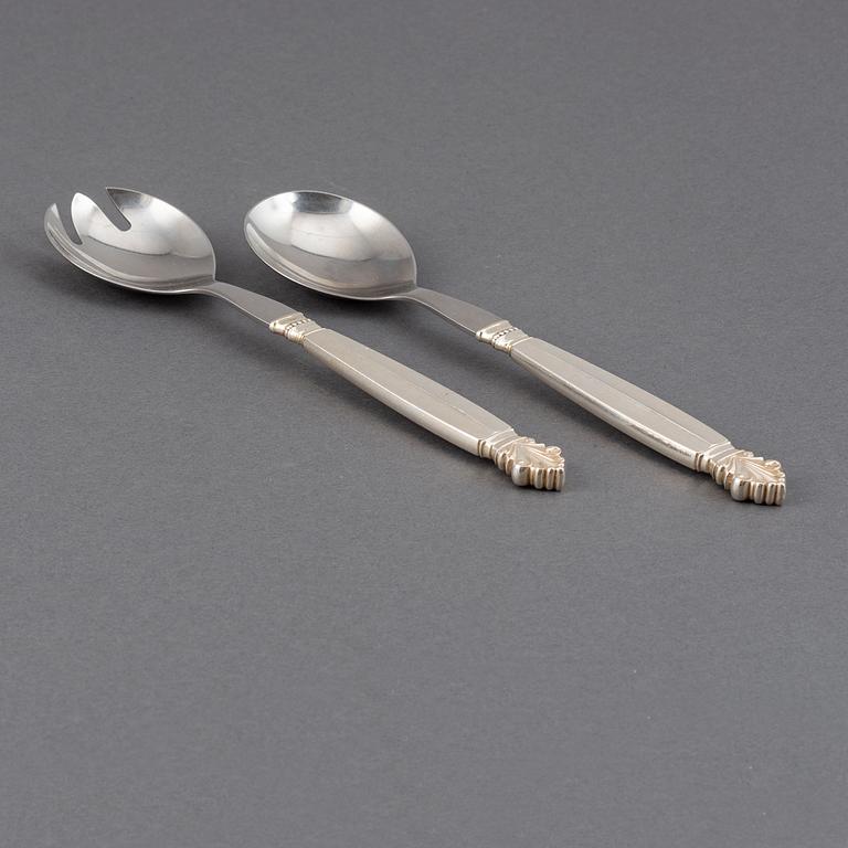 JOHAN ROHDE, a pair of "Dronning/Acanthus" silver sallad cutlery, Georg Jensen, Denmark.