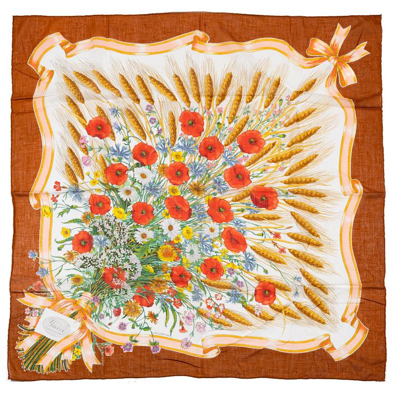 Gucci, a 'Flora' scarf.