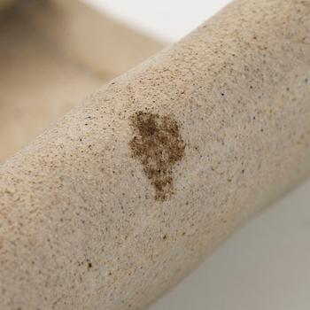 Kyllikki Salmenhaara, veistos, kivitavaraa, "Kierre", signeerattu KS.