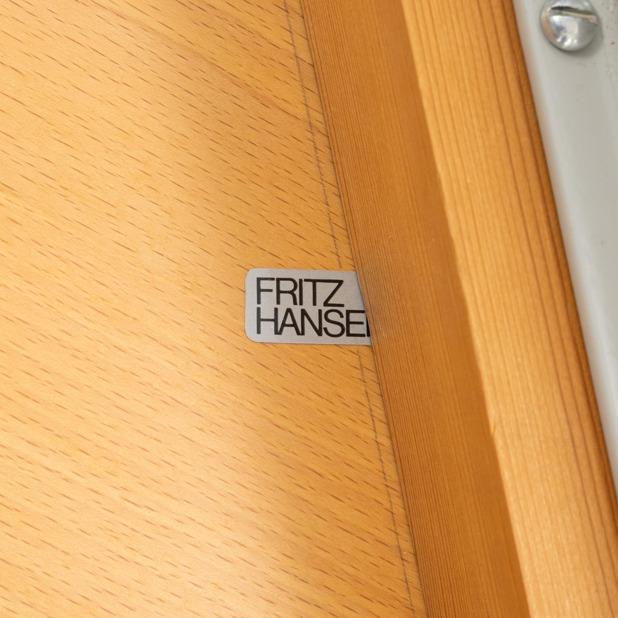 A 'Super circular table by Bruno Mathsson & Piet Hein, end of the 20th Century.