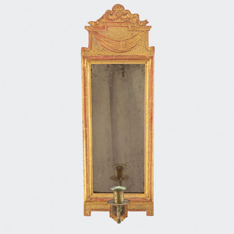 A Swedish gustavian girandole mirror by Anders Carlsson, (1772-1801).
