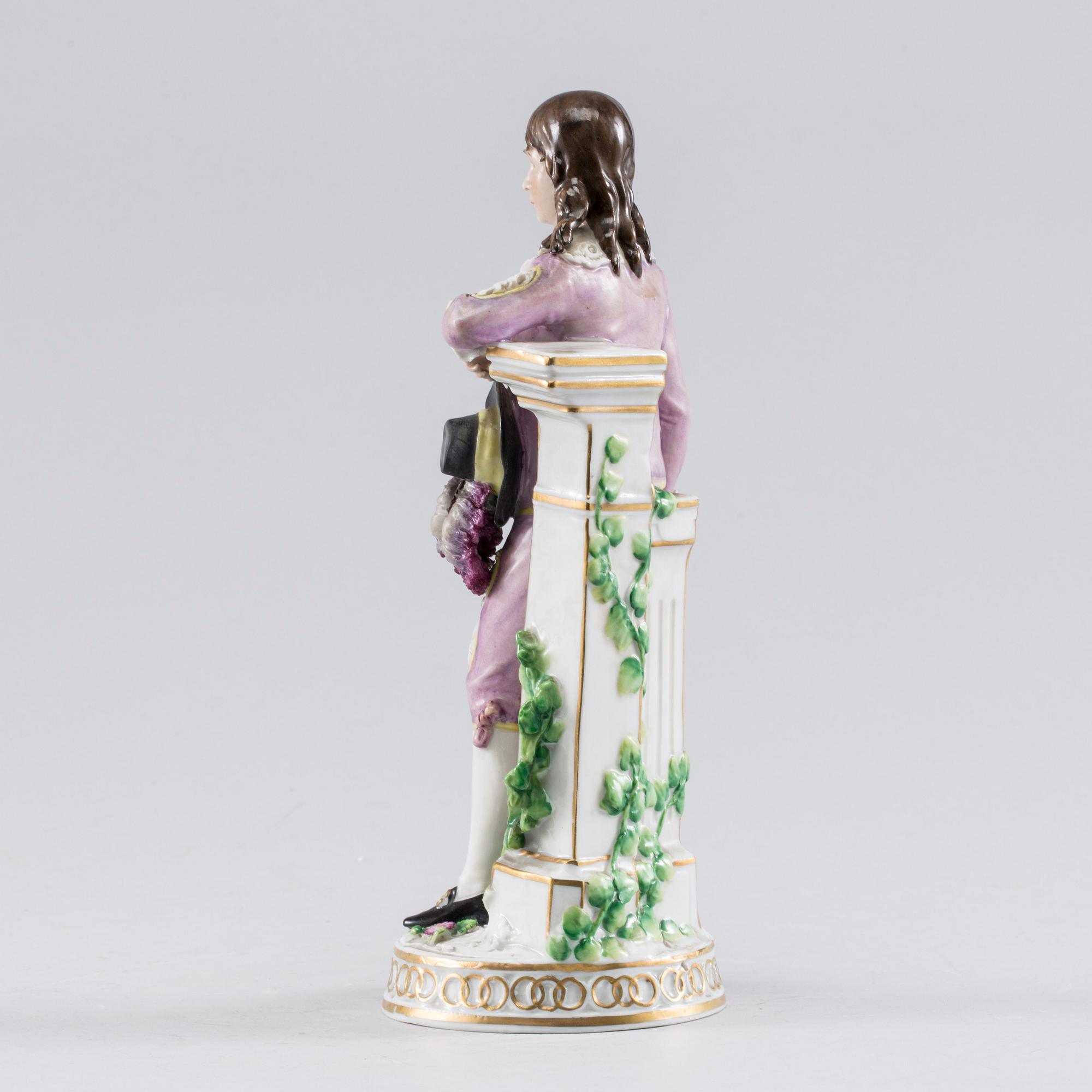 A Sitzendorf figure, 20th century.